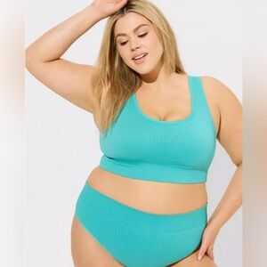 Torrid Lightly Lined Seamless Rib Bralette